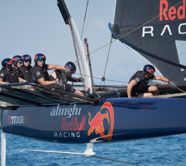 Alinghi Red Bull Racing en tête à l’issu du premier jour du TF35 Mies.